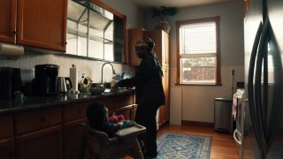 color-grading-short-film-mother-and-daughter-in-kitchen