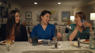 color-grading-short-film-women-sitting-at-kitchen-counter